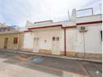 Casamassima: Soluzione indipendente con doppio ingresso.