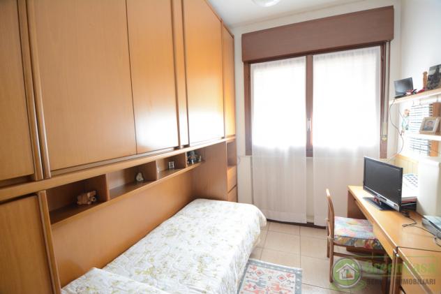 APPARTAMENTO di 4 vani e di 112 mq (CAVENAGO DI BRIANZA) rif. IGC 4 L 85 VIA DANTE - Foto 10