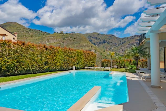Villa in vendita a Taormina