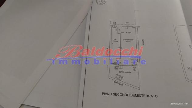 URBINO - Ampio quadrilocale con garage - Foto 16