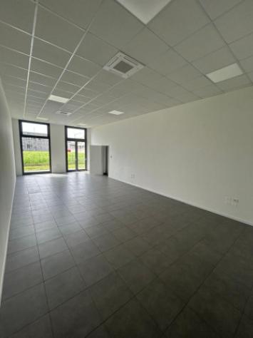 Immobile di 100 m² con 1 locale in affitto a Ponte San Nicolò