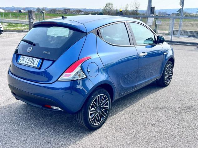 Lancia Ypsilon 1.0 FireFly 5 porte S&S Hybrid Gold - Foto 3