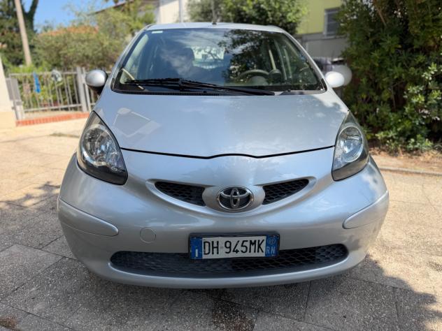 Toyota Aygo 1.0 12V VVT-i 5 porte - Foto 6