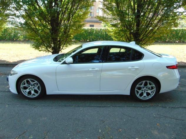 ALFA ROMEO Giulia (2016) Giulia 2.2 Turbodiesel 160 CV AT8 Super Business - Foto 3