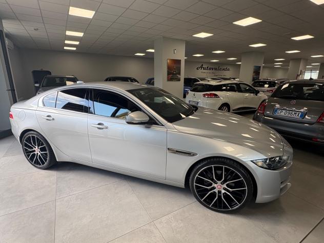 Jaguar XE Sport 2.0 TDI 180cv 2016 km 169000 - Foto 3