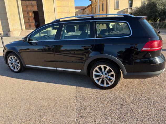 Volkswagen Passat Alltrack 4x4 .2.0 tdi anno 2014 - Foto 10