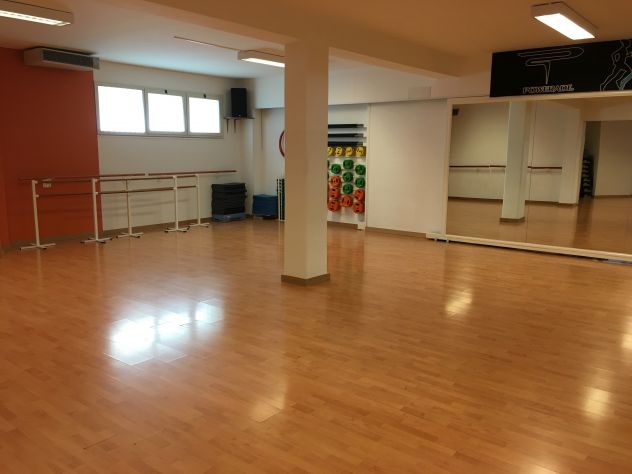 CODICE 4634 LOCALE 305 MQ RISTRUTTURATO CATEGORIA C/3 A BELPASSO