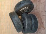 4 pneumatici invernali su cerchi 165/65 R15