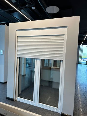 tapparelle coibentate motorizzate e manuali avvolgibili telecomando in alluminio