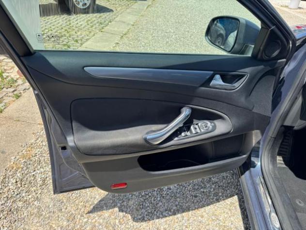 FORD Mondeo 1.6 TDCi 115 CV Station Wagon rif. 23808244 - Foto 8