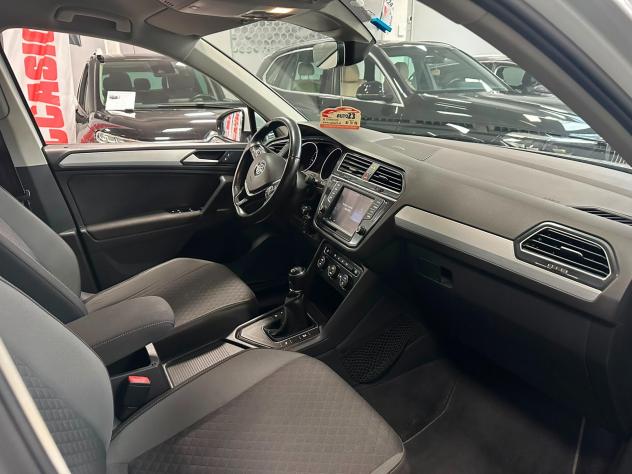 Volkswagen Tiguan 1.6 TDI SCR Style BlueMotion Technology - Foto 5