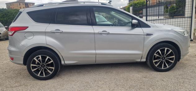 Ford Kuga 2.0 TDCI 120 CV S&S 2WD ST-Line - Foto 8