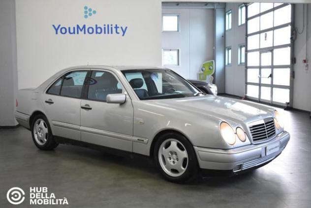MERCEDES-BENZ E 250 turbodiesel cat Avantgarde rif. 24066893 - Foto 2