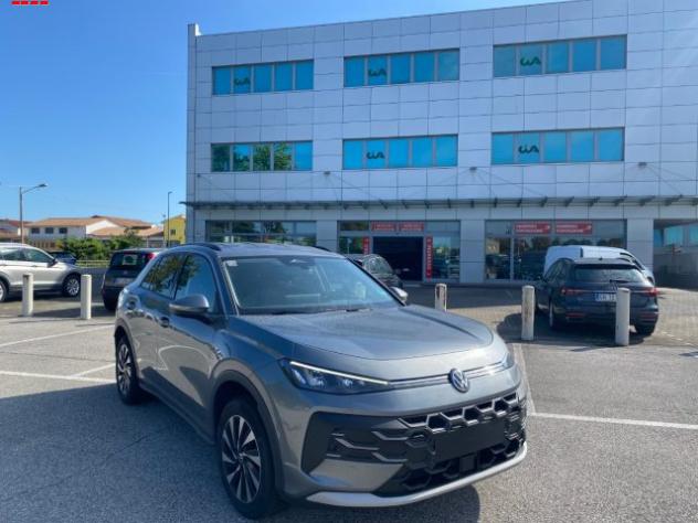 VOLKSWAGEN T-Roc News1.5 eTSI ACT DSG Life rif. 24035943 - Foto 4