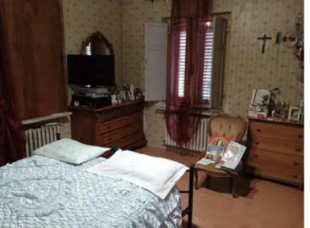 Immobile in asta di 177 m² con più di 5 locali e box auto in vendita a Assisi - Foto 6