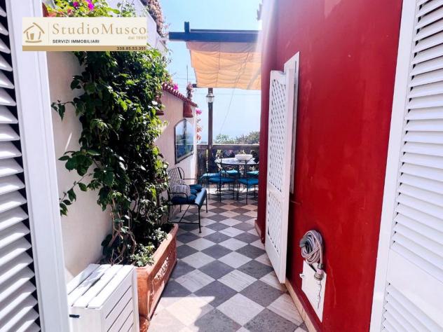 StudioMusco vende a Capri, in via Camerelle, la più prestigiosa strada dello shopping, introvabile appartamento con terrazzo a livello e vista panoram - Foto 19