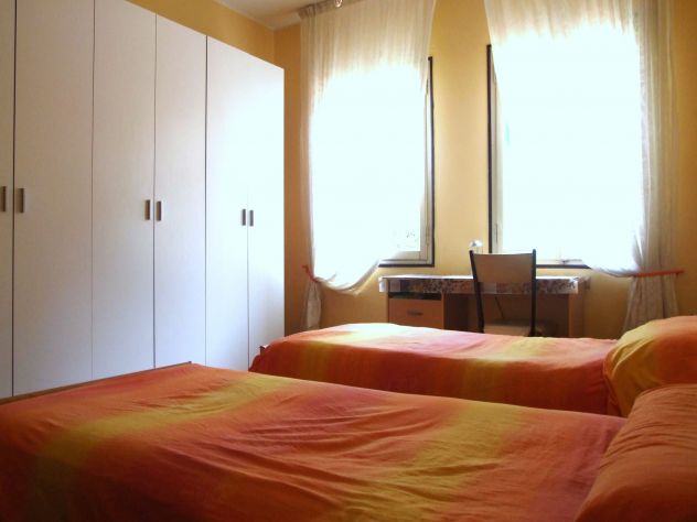 Affitto camera doppia o posto letto a ragazze vicino Università Treviso - Foto 2