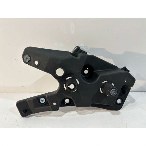 VOLVO XC60 II 18 Supporto parafango DX -17948