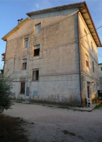 Immobile in asta di 124 m² in vendita a Monte Urano - Foto 3