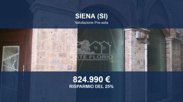 Immobile in asta di 540 m² in vendita a Siena
