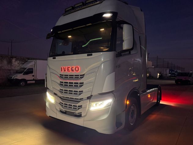 IVECO STRALIS S-WAY 570 TRATTORE EURO 6 - Foto 9