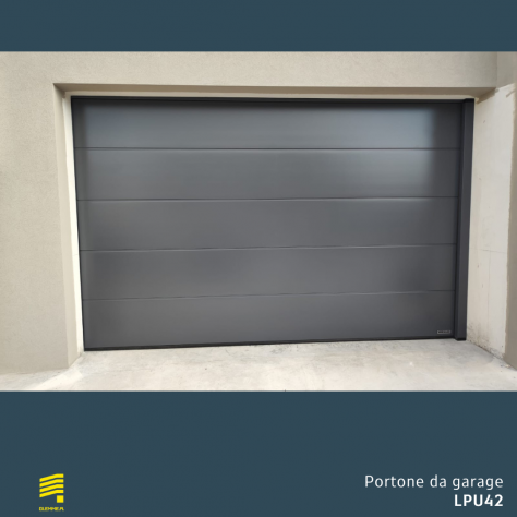 Portone sezionale Hörmann LPU42 3 m x 2 m