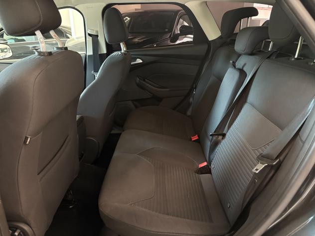Ford Focus 1.5 TDCi 120 CV Start&Stop Powershift SW ST Line - Foto 7