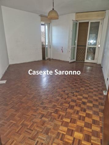 QUADRILOCALE DA RISTRUTTURARE NEL CENTRO DI SOMMA LOMBARDO - Foto 4