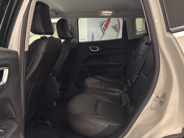 Jeep Compass 1.3 Turbo T4 240cv PHEV AT6 4xe S Pelle Navi 19” - Foto 8