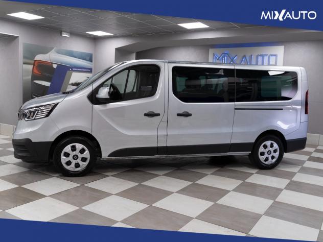 RENAULT Trafic Passenger 2.0 Blue DCI 150CV L2 Authentic - Foto 3