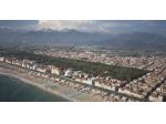 CASA INDIPENDENTE di 15 vani e di 350 mq (VIAREGGIO) rif. A1012
