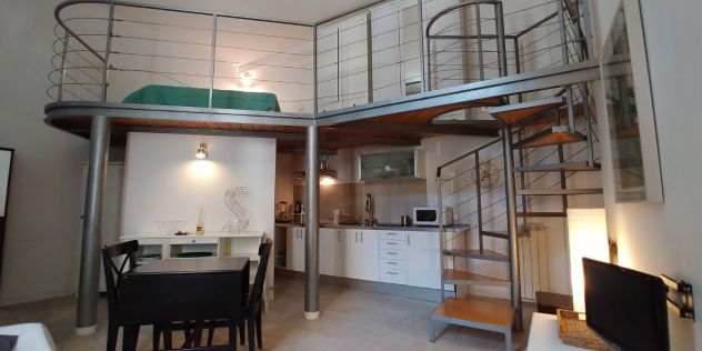 Bilocale soppalcato moderno e completo - Isola M5 - Foto 9