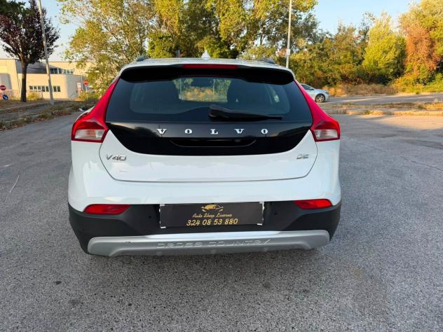Volvo V40 Cross Country D2 Geartronic Plus - Foto 4