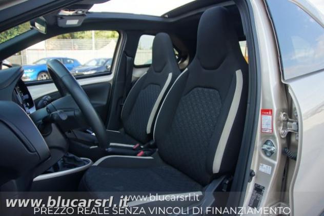 TOYOTA Aygo X 1.0B (72 CV) Trend Air S-CVT rif. 23605846 - Foto 6