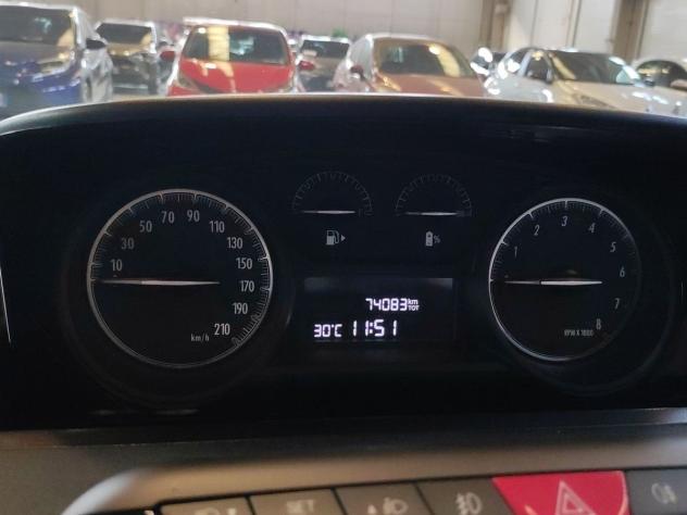 Lancia Ypsilon 1.0 FireFly 70cv S&S Hybrid - Foto 9