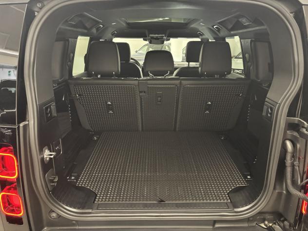 Land Rover Defender 110 3.0D I6 200 CV AWD Auto X Dynamic SE List. 93.393€ - Foto 10