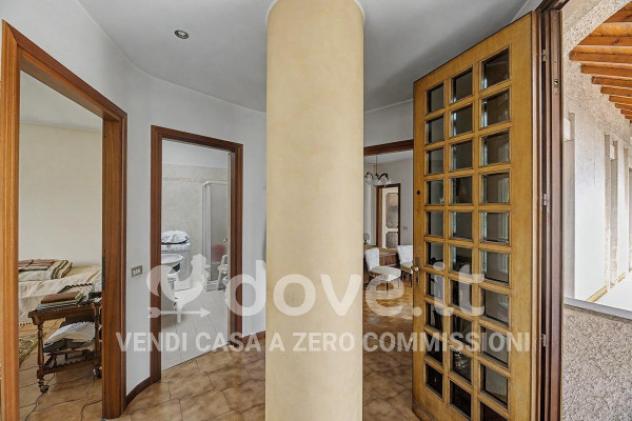 Casa indipendente di 367 m² con più di 5 locali in vendita a Tradate - Foto 8