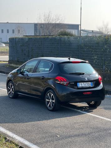 Peugeot 208 1.6 Diesel OK NEOPTENTATI - Foto 6
