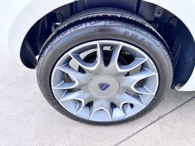 Lancia Ypsilon 1.3 MJT 16V 95 CV 5 porte S&S Platinum - Foto 8