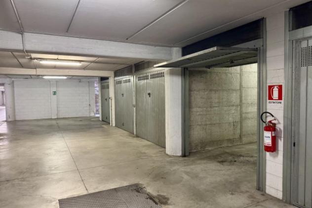 Box / Garage di 25 m² in vendita a Varese