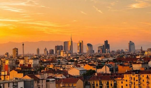 Attico / Mansarda di 107 m² con 3 locali e box auto in vendita a Milano