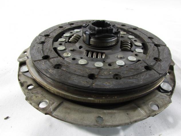 319011310 KIT FRIZIONE CON CUSCINETTO SKODA FABIA SW 1.4 50KW 5P B 5M (2002) RICAMBIO USATO