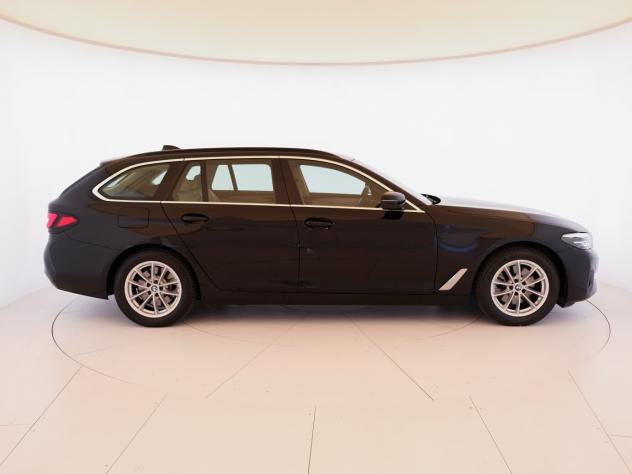 BMW 518d Touring mhev 48V auto - Foto 4