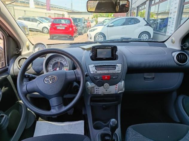TOYOTA Aygo 1.0 12V VVT-i 5 porte Now Connect rif. 23932010 - Foto 10