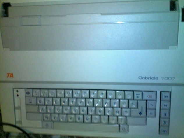 macchina da scrivere elettronica "Olivetti" - Foto 2