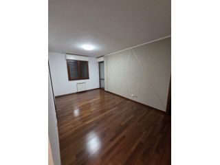 Appartamento 2 camere, sala, cucina, 2 bagni e ampia terrazza.