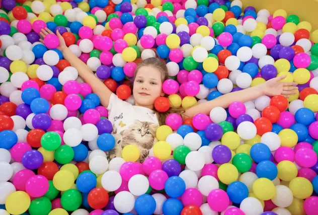Attrezzature Dolciarie e Palline in Plastica per Ludoteche - Foto 6