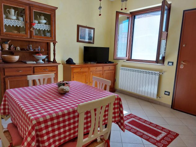 In trattativa privata appartamento recente costruzione 85mq 4/5 vani due livelli - Foto 3