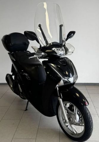 Honda SH 150i con ABS (Ottimo Stato) VENDO A 1300 € - Foto 3