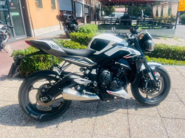 TRIUMPH Street Triple RS 765 TUTTO INCLUSO ANCHE PASSAGGIO! MINI RATE rif. 23992726 - Foto 2